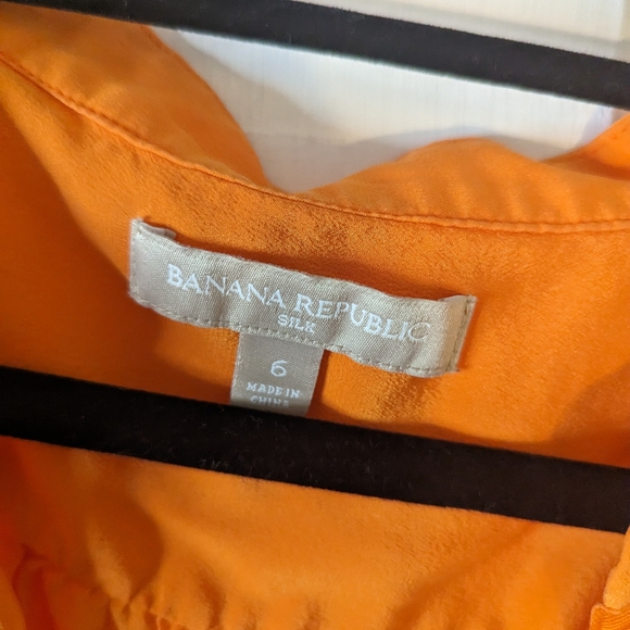 Banana Republic Size 6 Silk Blouse - Picture 3 of 9